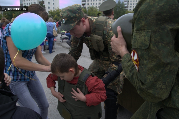 праздник миасс,миасс ру,миасс онлайн,свободный миасс,дети миасс,первоклассники миасс,аллея миас